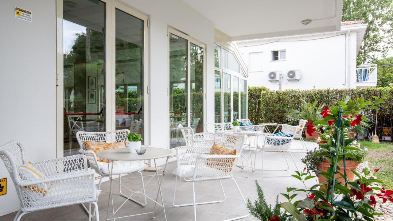 Beyou Hotel Villa Rosa Riccione Exterior foto