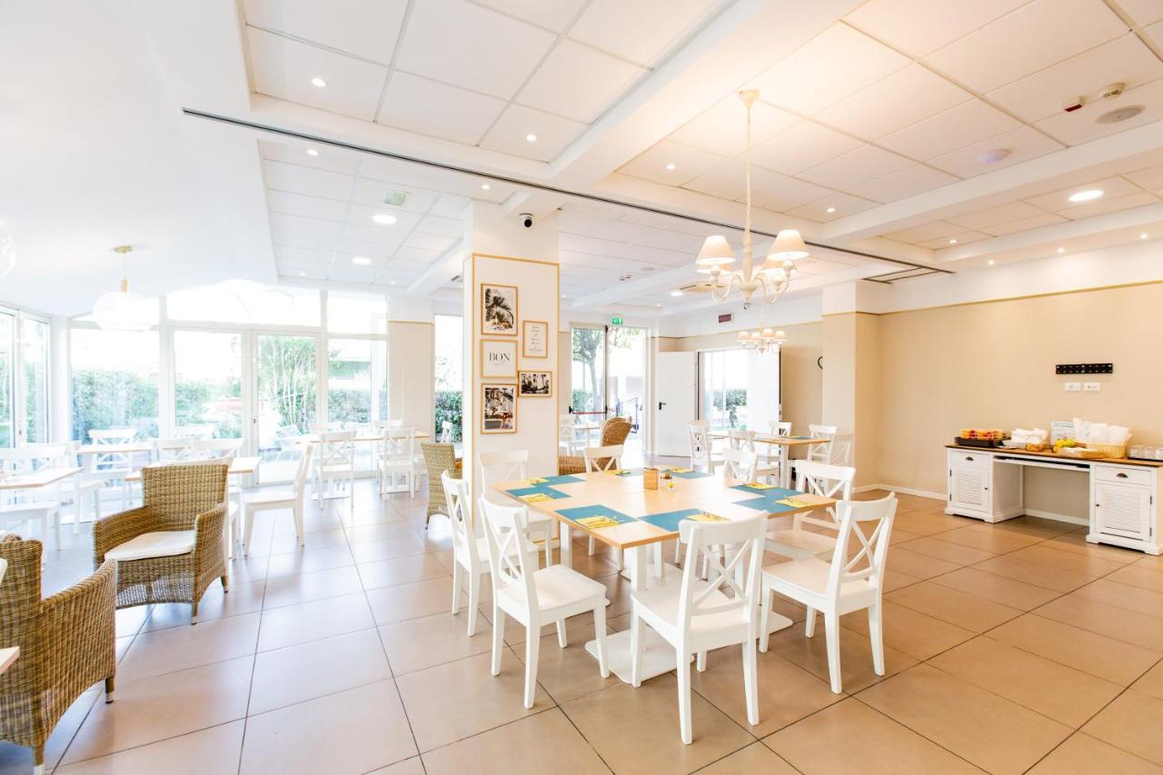 Beyou Hotel Villa Rosa Riccione Exterior foto