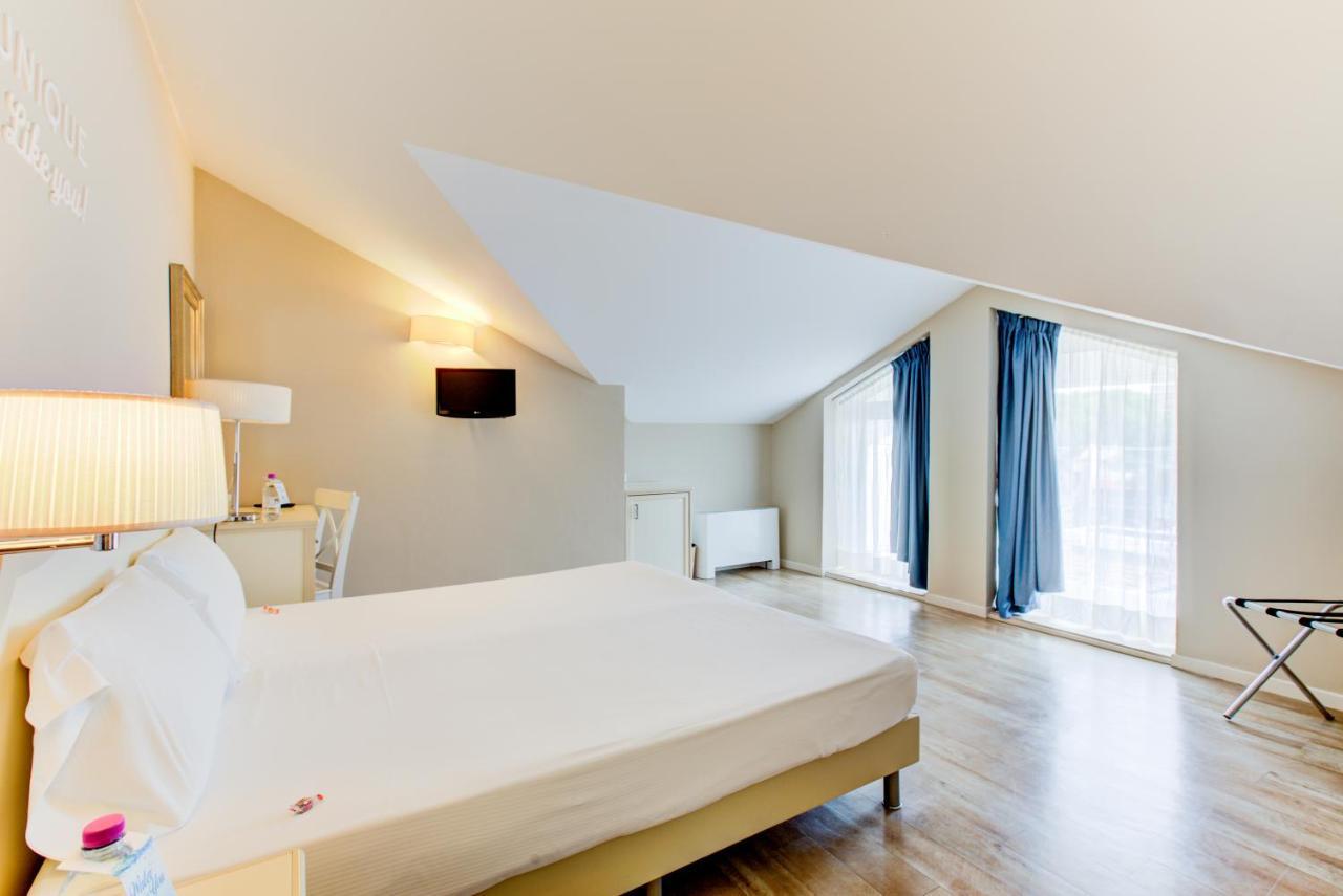 Beyou Hotel Villa Rosa Riccione Exterior foto