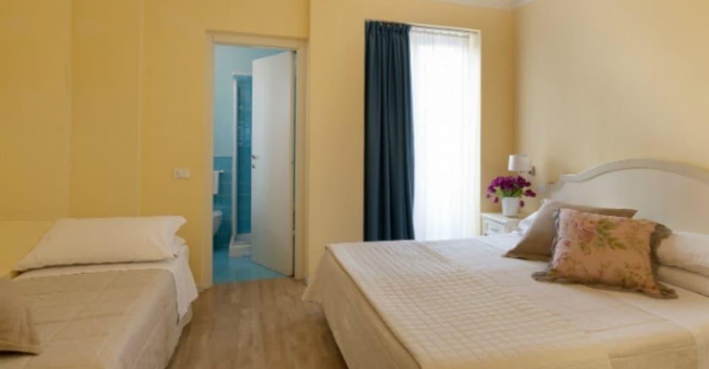 Beyou Hotel Villa Rosa Riccione Exterior foto